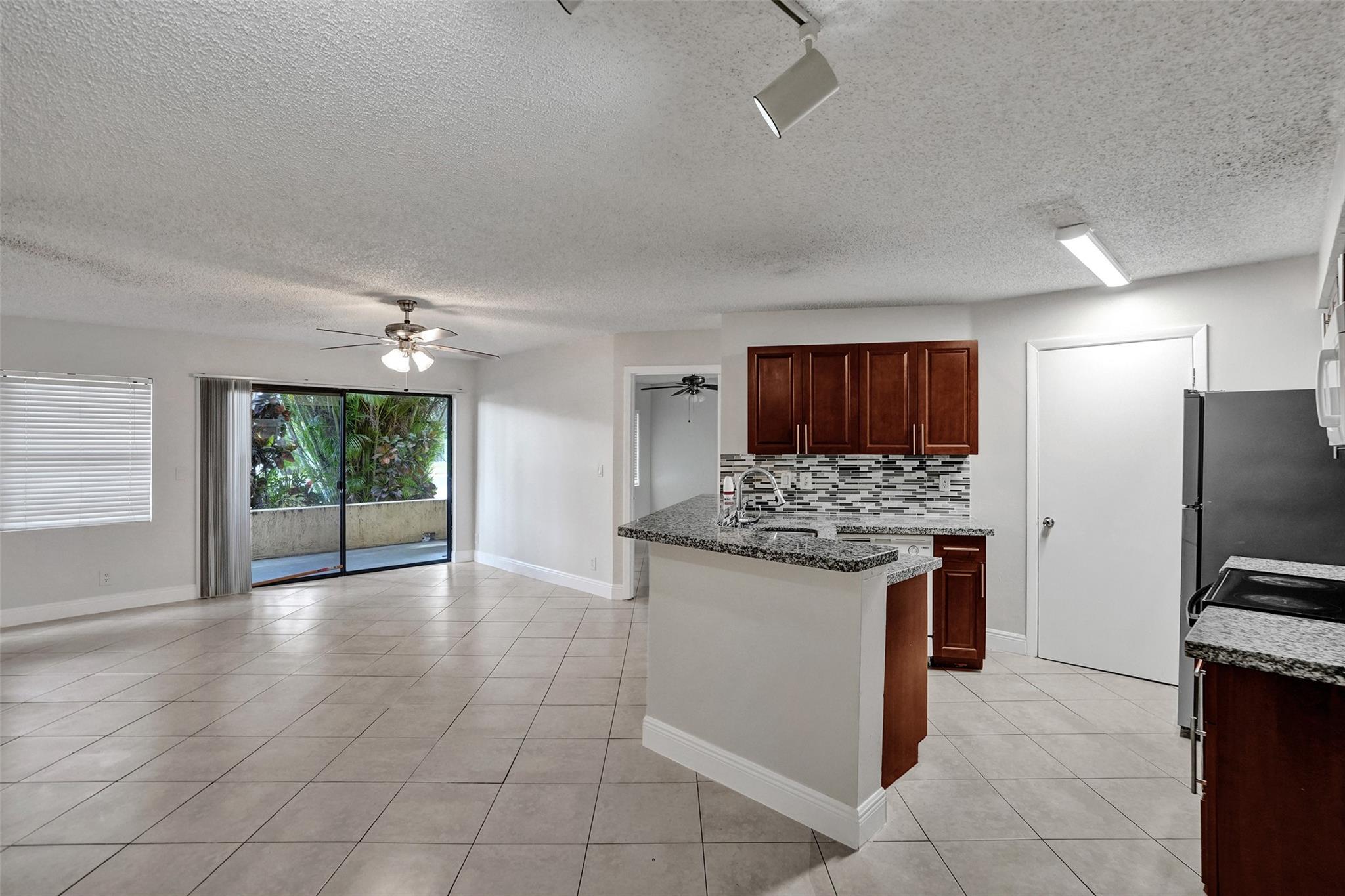 Summerbreeze Condo - Residential Lease