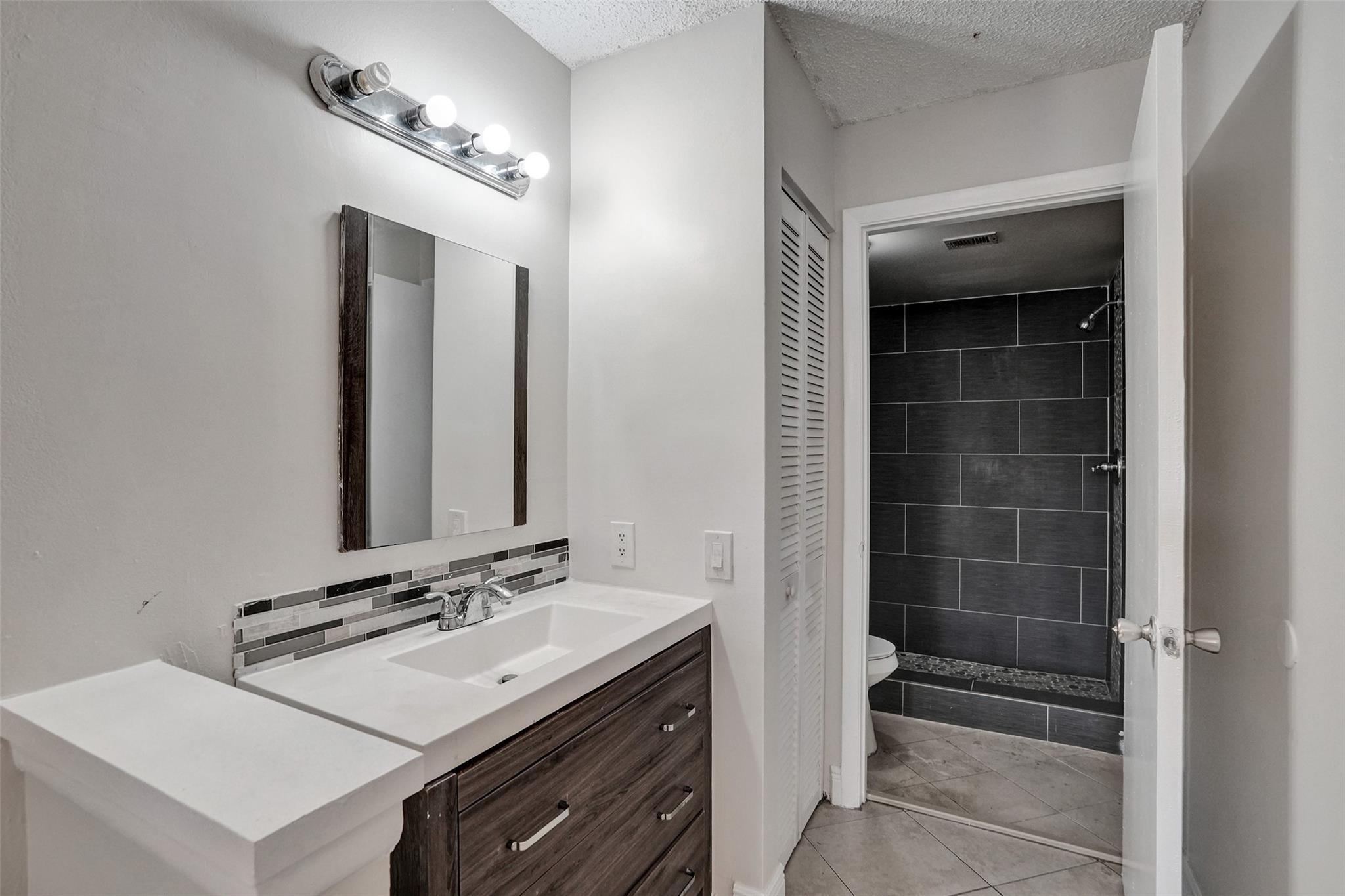 Summerbreeze Condo - Residential Lease