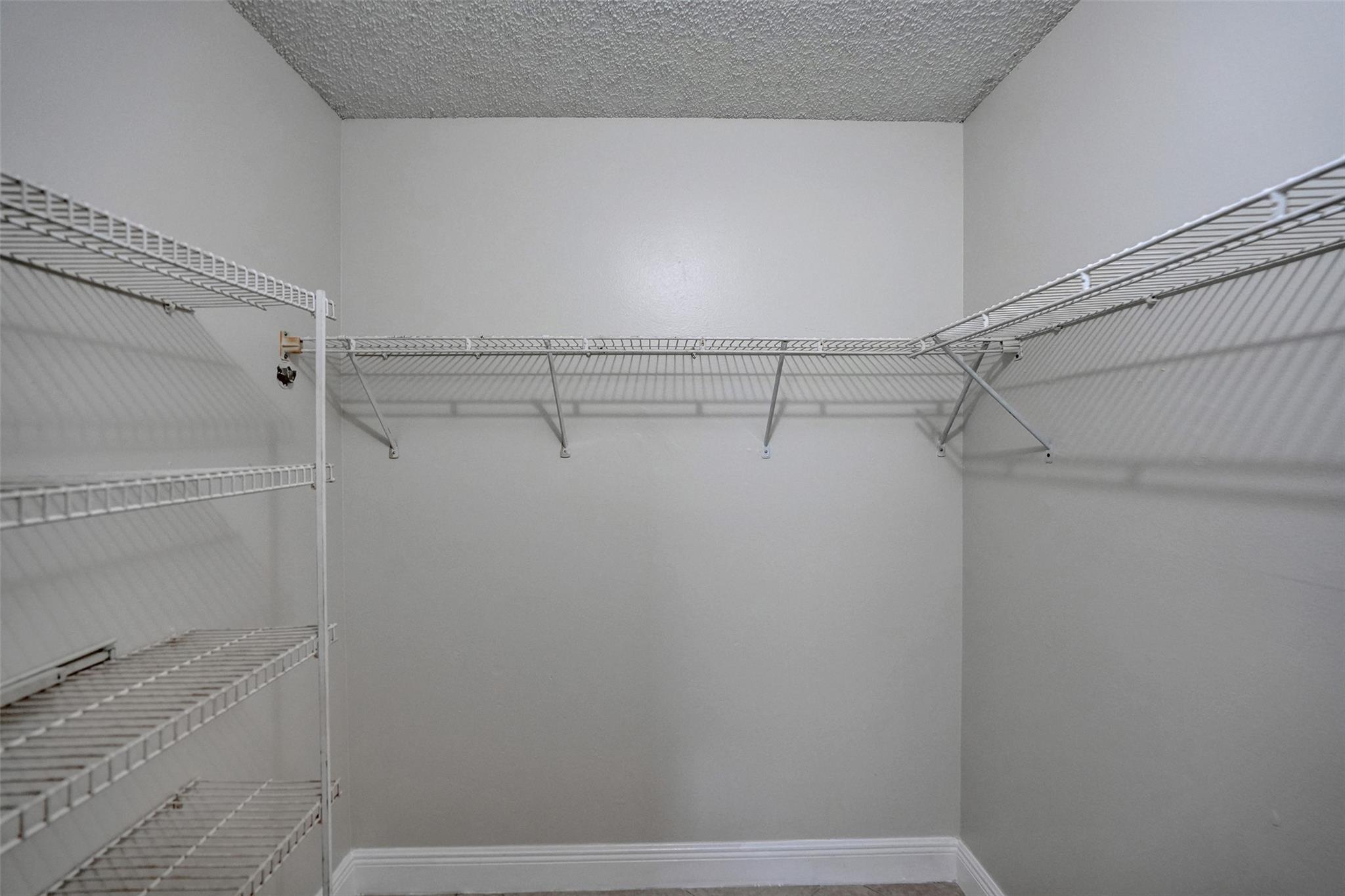 Summerbreeze Condo - Residential Lease