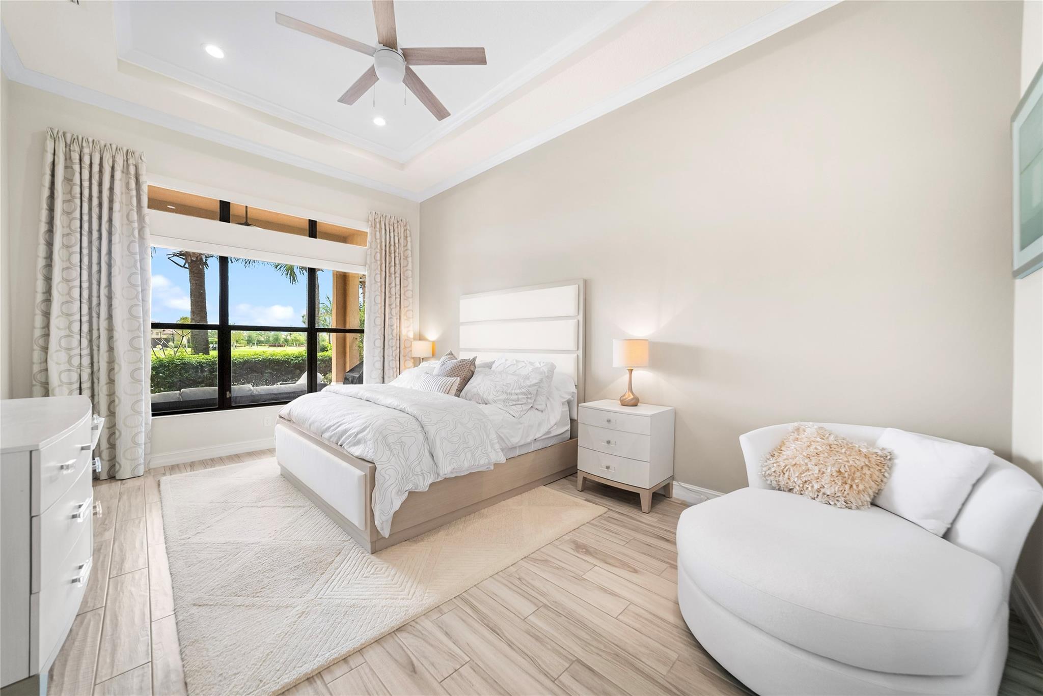 Four Seasons - Residential
