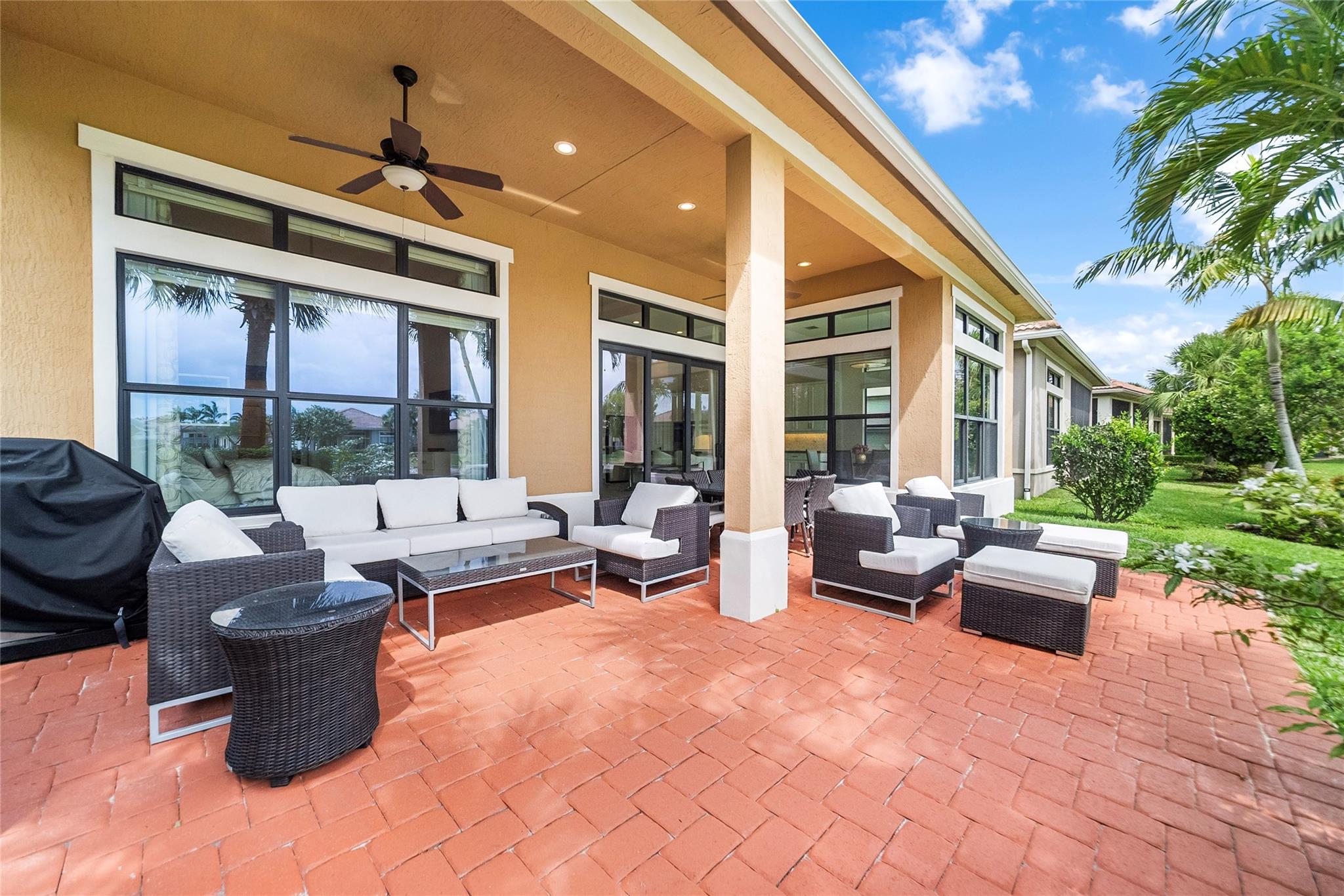 Four Seasons - Residential