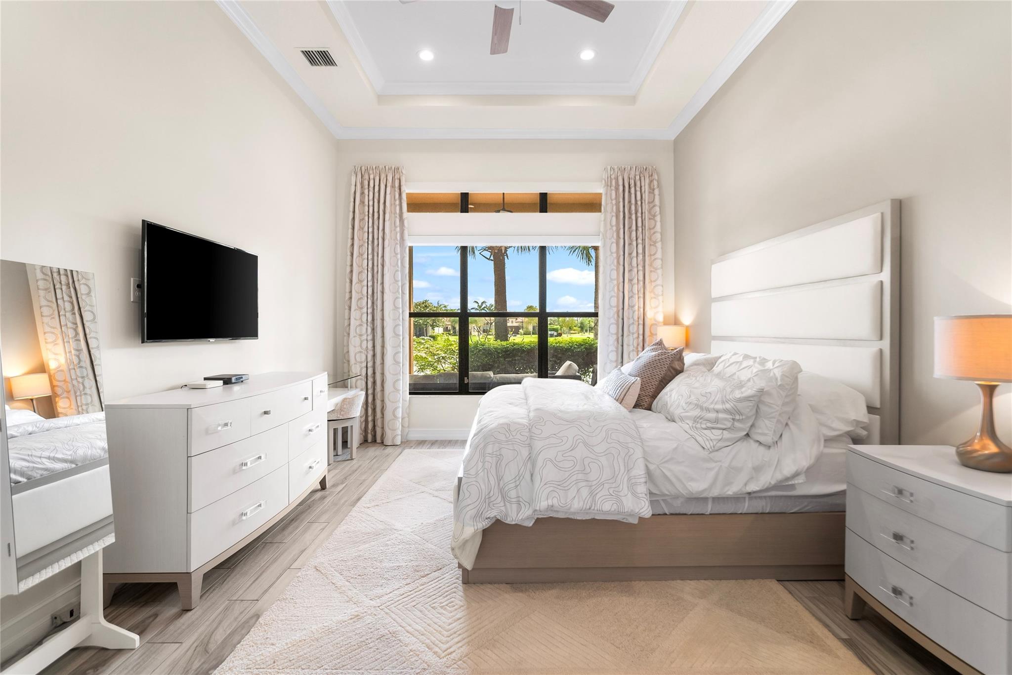 Four Seasons - Residential
