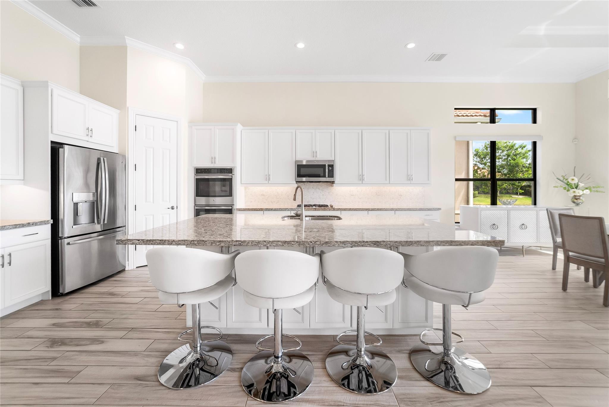 Four Seasons - Residential