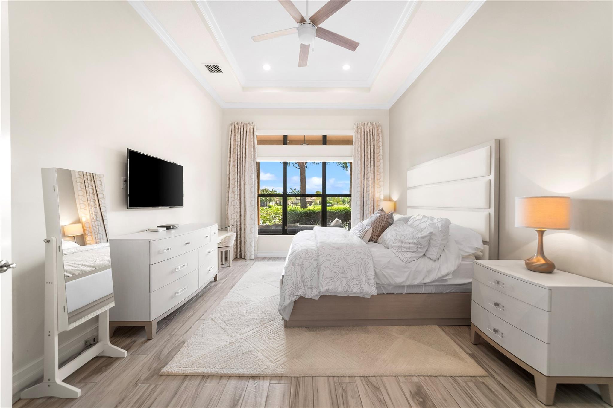Four Seasons - Residential