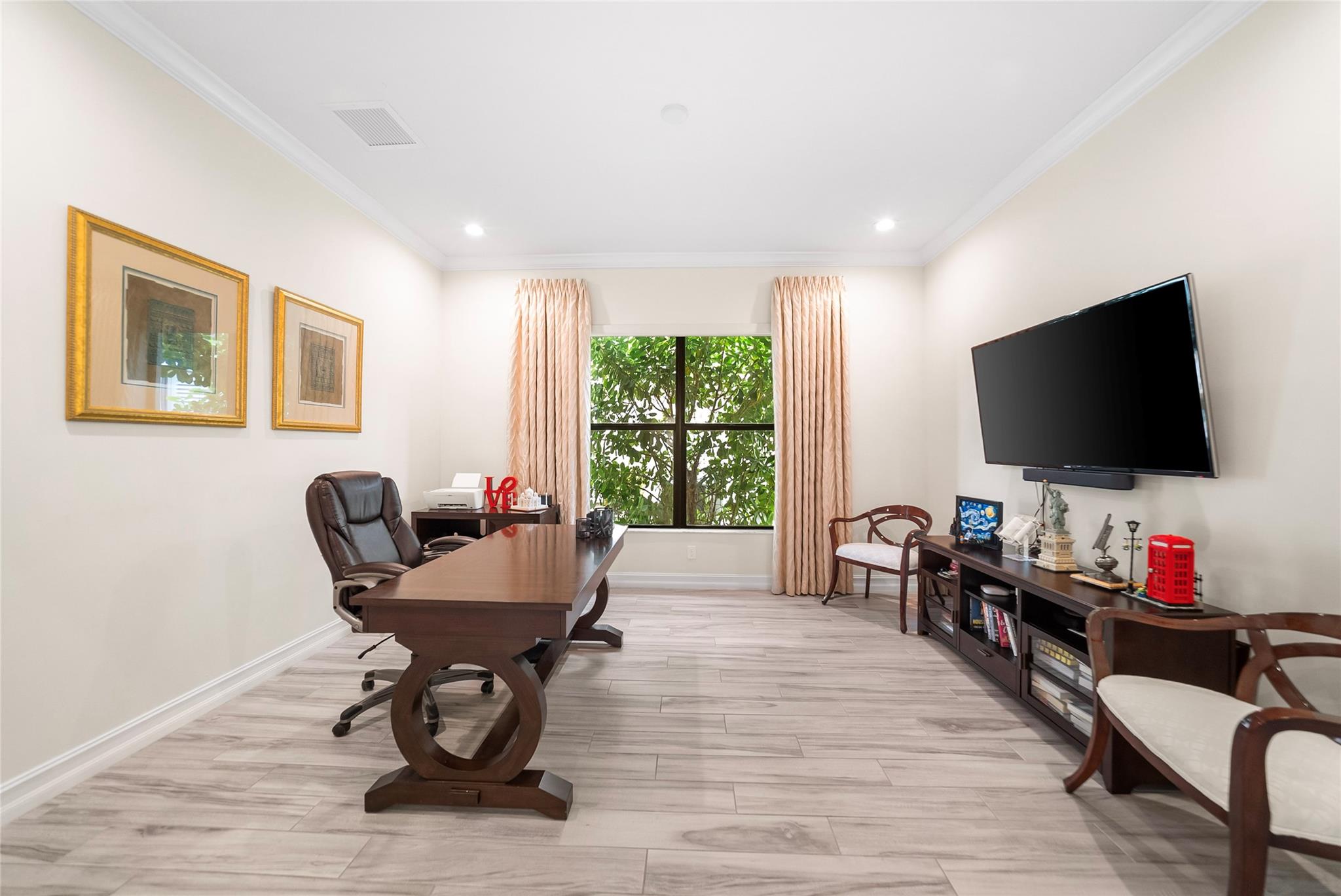 Four Seasons - Residential