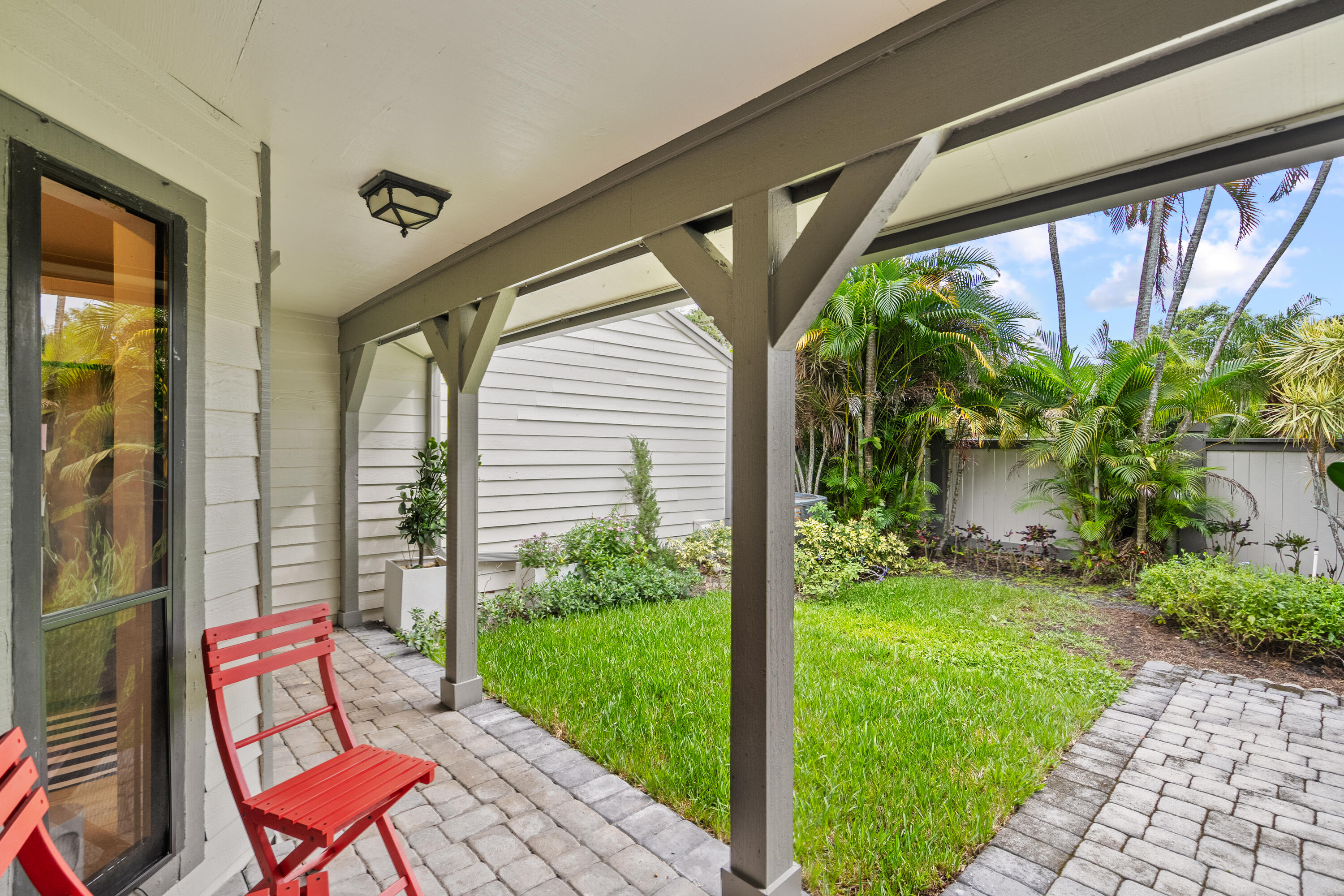 View photos, virtual tours, details... 13324 Bedford Mews Court