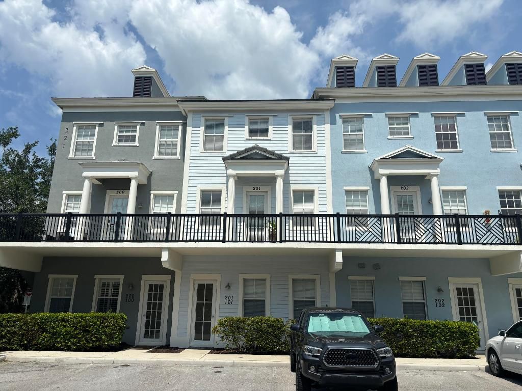 Photo of 221 Greenwich Circle #202, Jupiter, FL 33458 (MLS # R10988580)