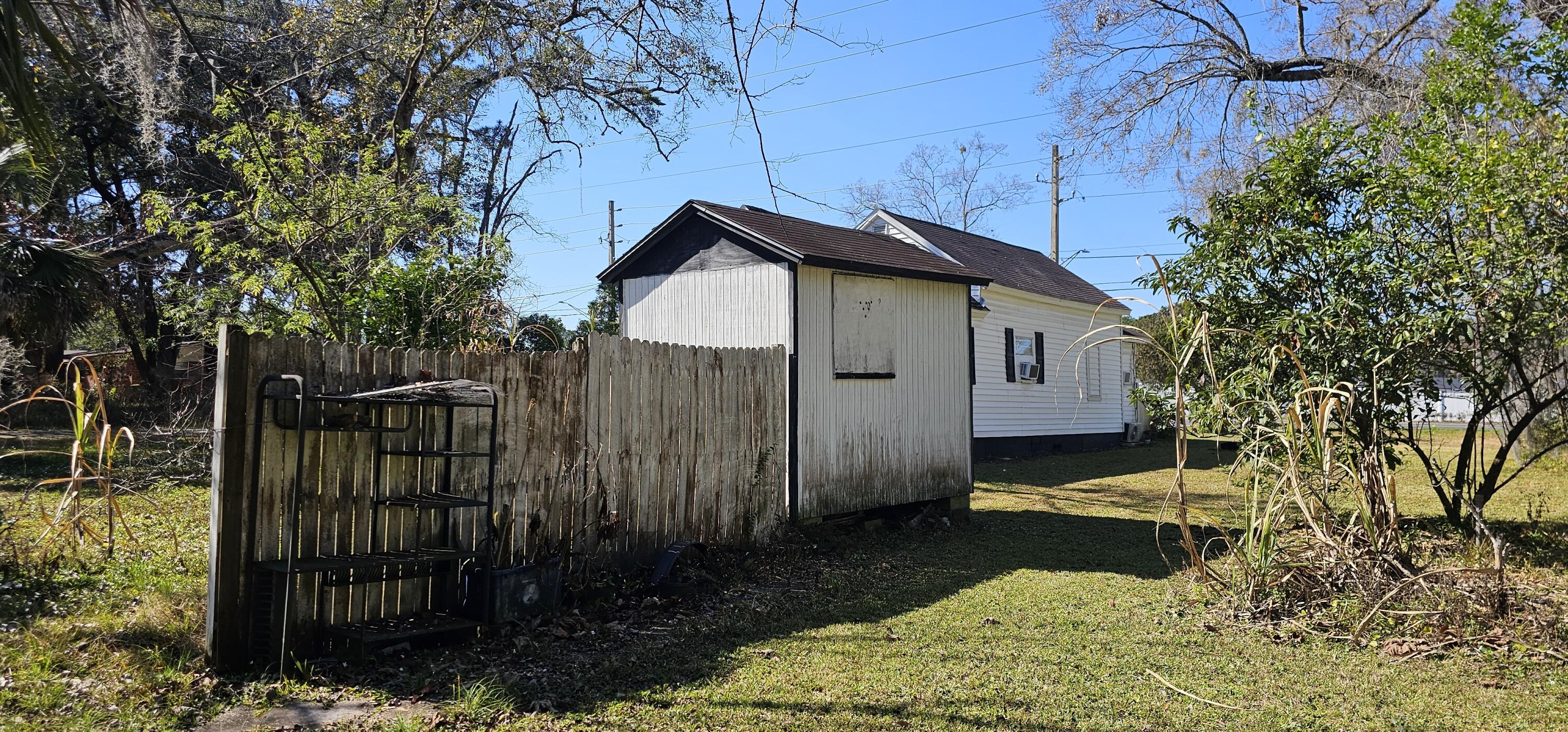 SIMMONS S/D PTS SIBBALD & - Residential