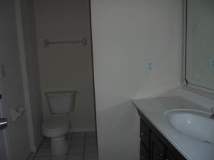 ISLAND HOUSE - Residential Lease