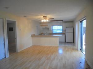 ISLAND HOUSE - Residential Lease