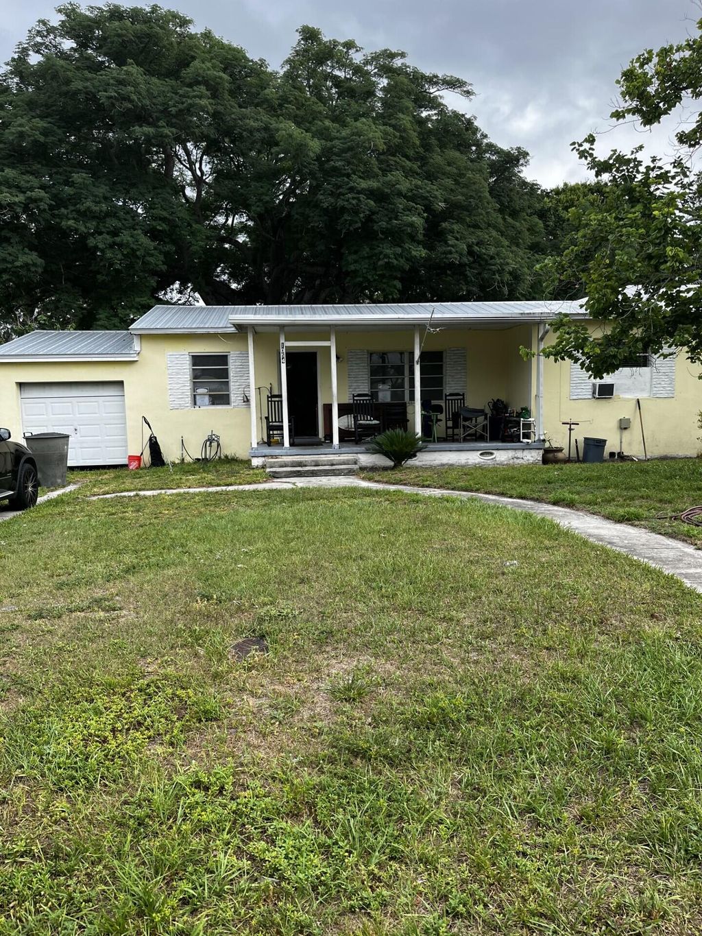 Photo of 1054 Trinidad Avenue, Fort Pierce, FL 34982 (MLS # B26023938)