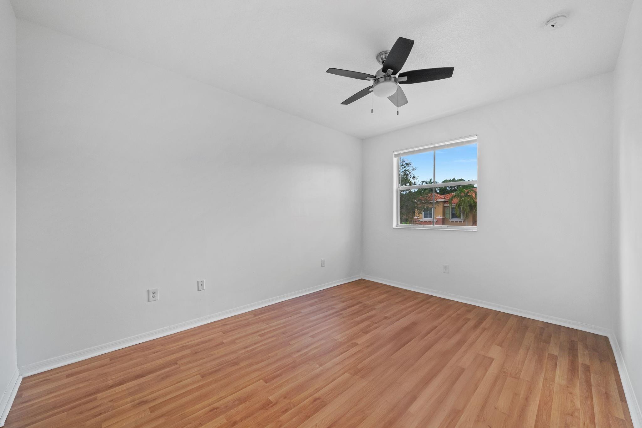 HAMPTON ISLES CONDO - Residential Lease