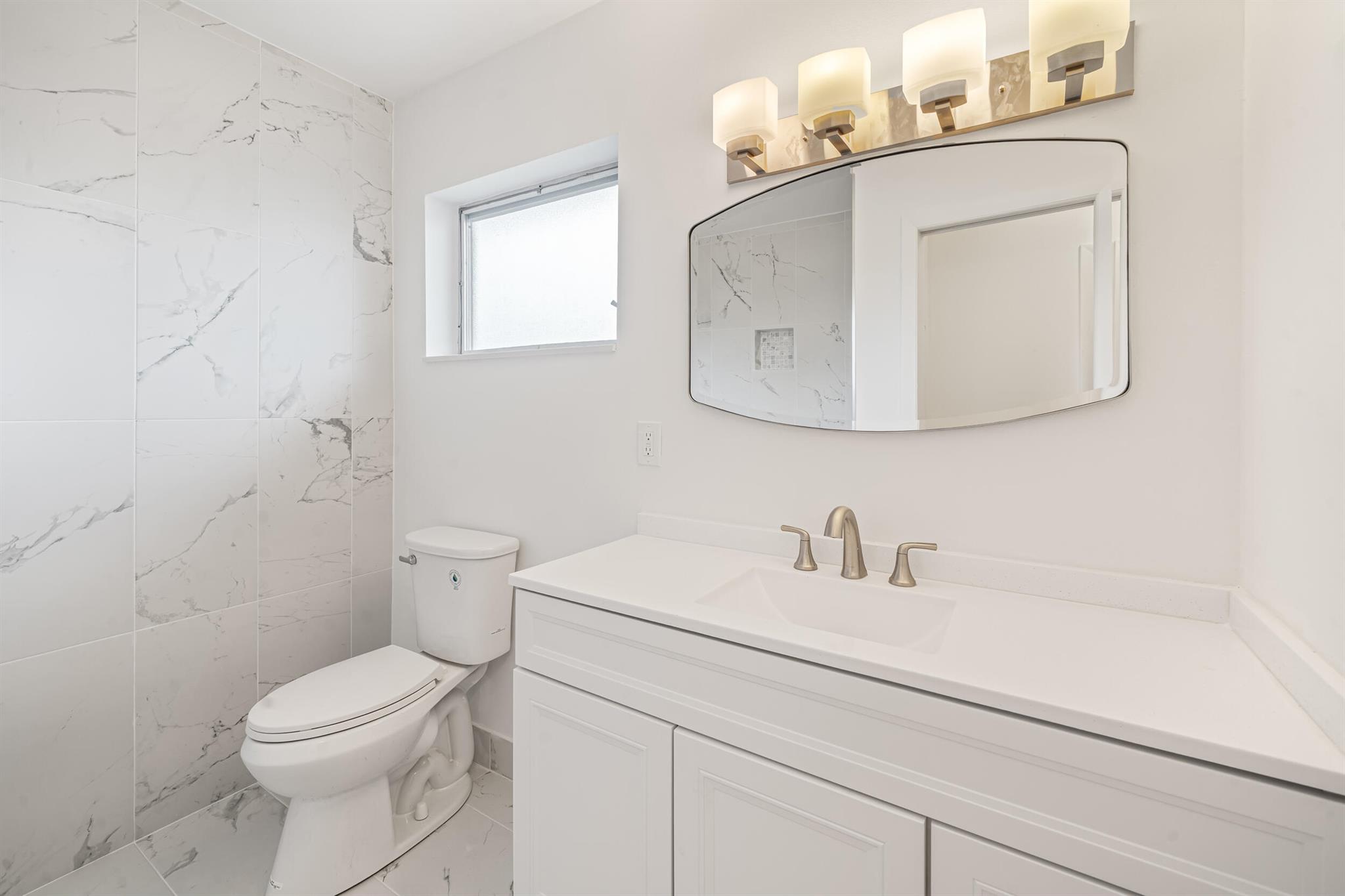 CRESTHAVEN VILLAS 9 CONDO - Residential