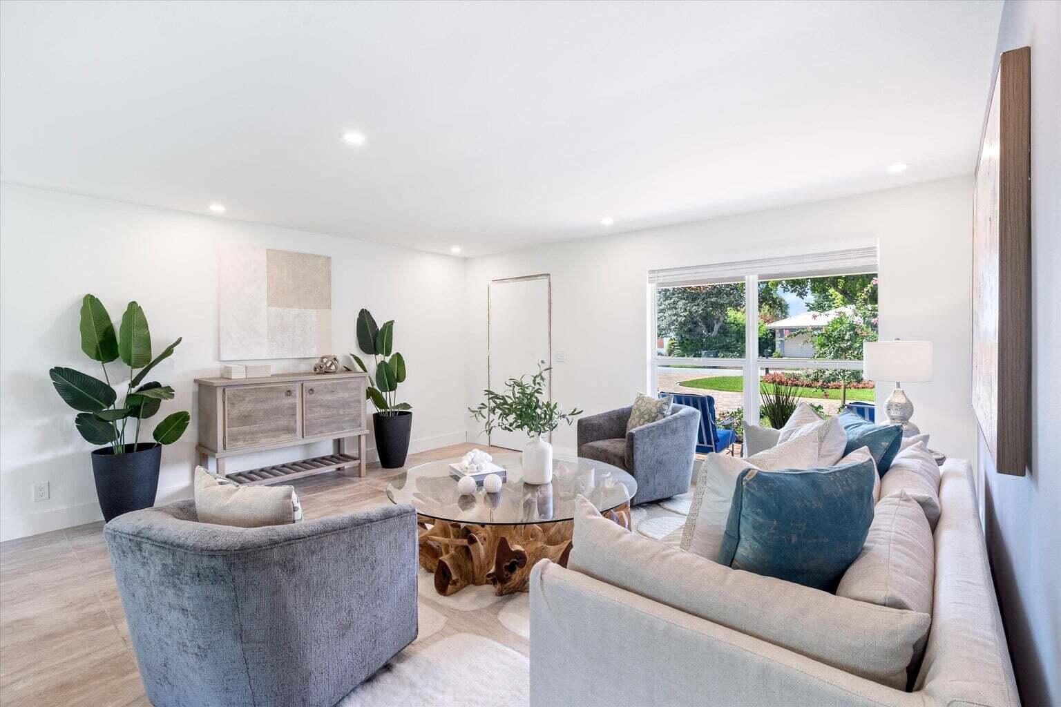 100 NW 18th Street