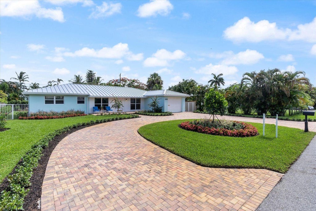 Photo of 100 NW 18th Street, Delray Beach, FL 33444 (MLS # B26079610)