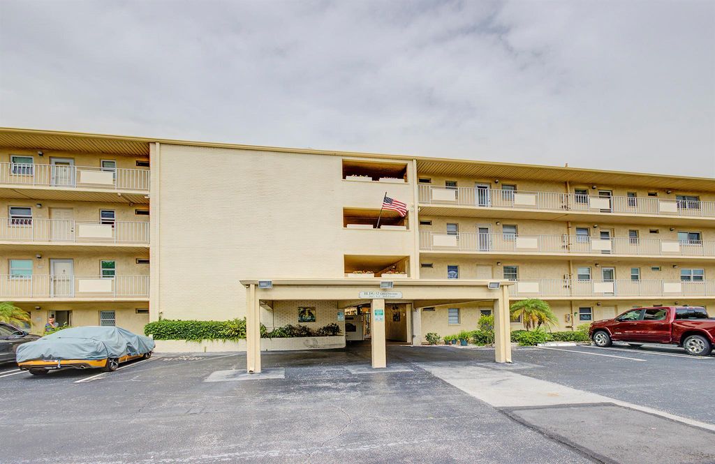 Photo of 2615 NE 3rd Court #4160, Boynton Beach, FL 33435 (MLS # R11098217)