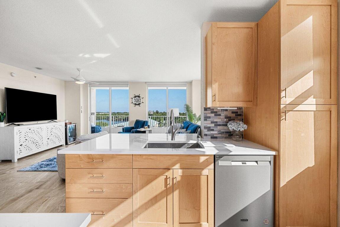 MARINA VILLAGE - Residential