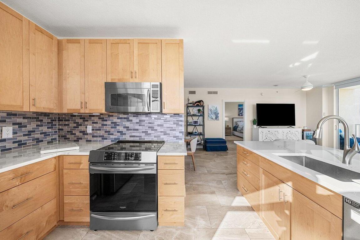 MARINA VILLAGE - Residential