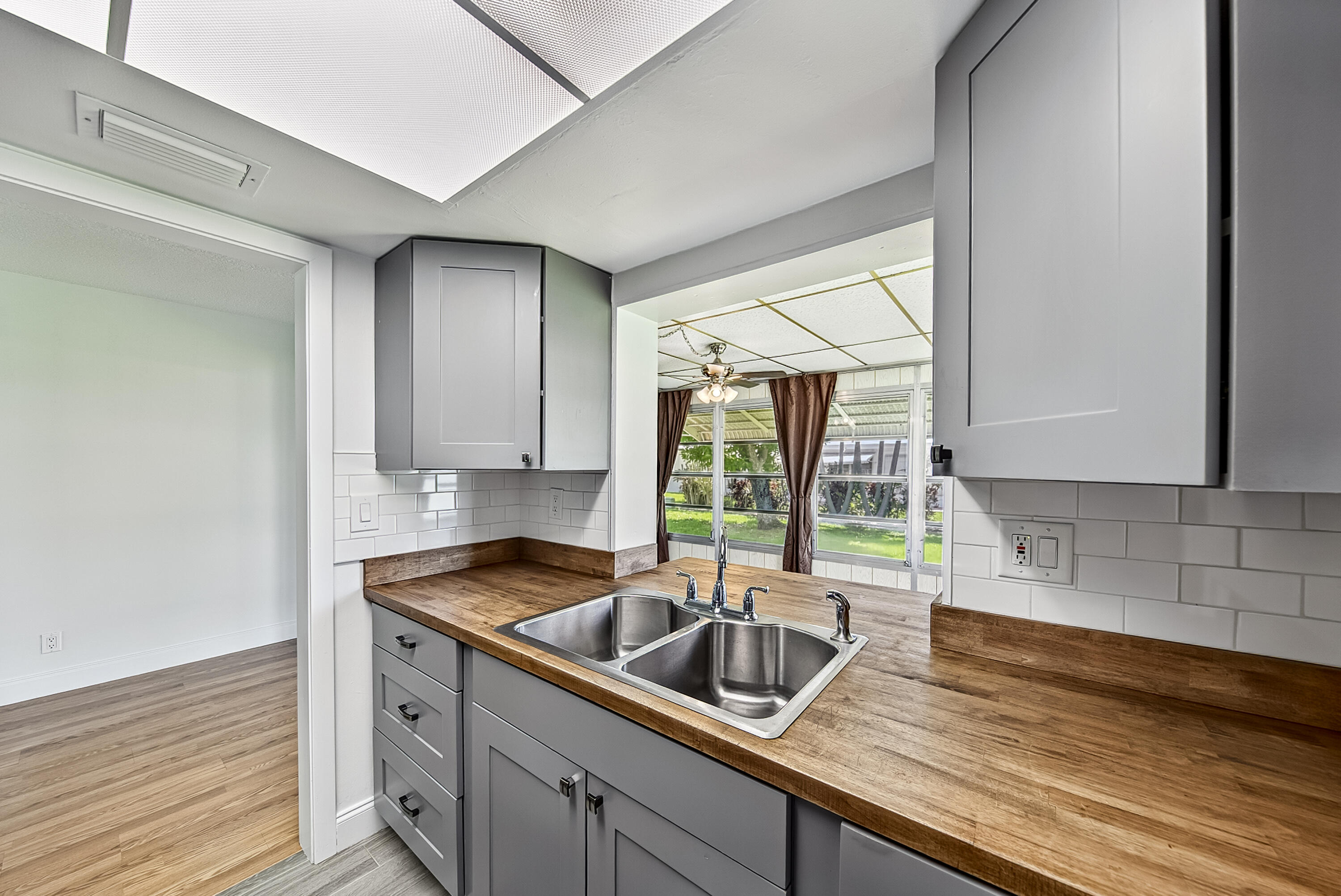 LEISUREVILLE FIRST SEC - Residential