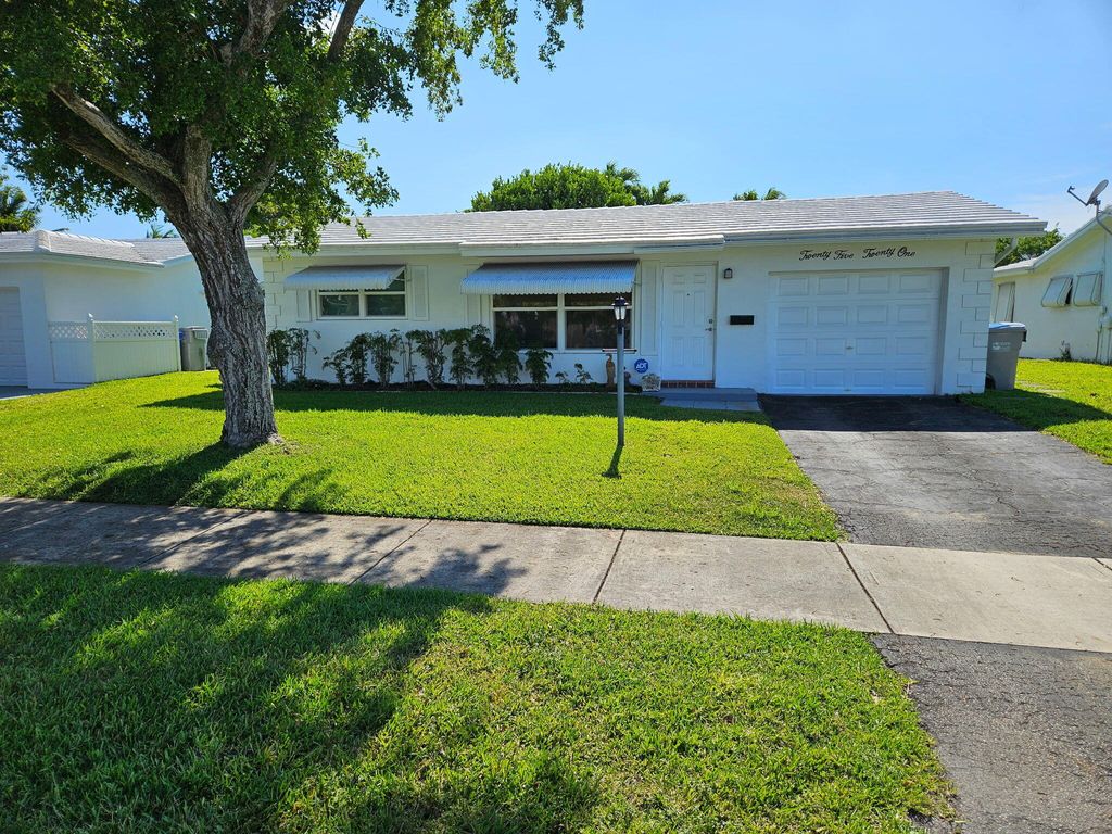 Photo of 2521 N Cypress Road, Pompano Beach, FL 33064 (MLS # B26025564)