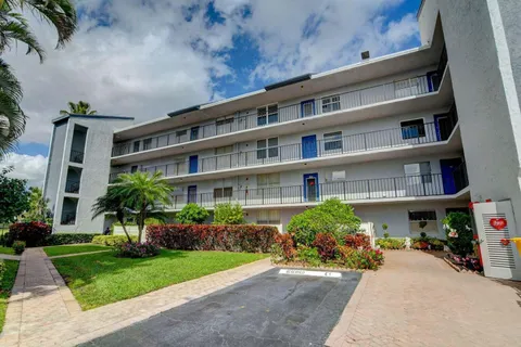 14773 Cumberland Drive Unit 305, Delray Beach, FL MLS: R10937071