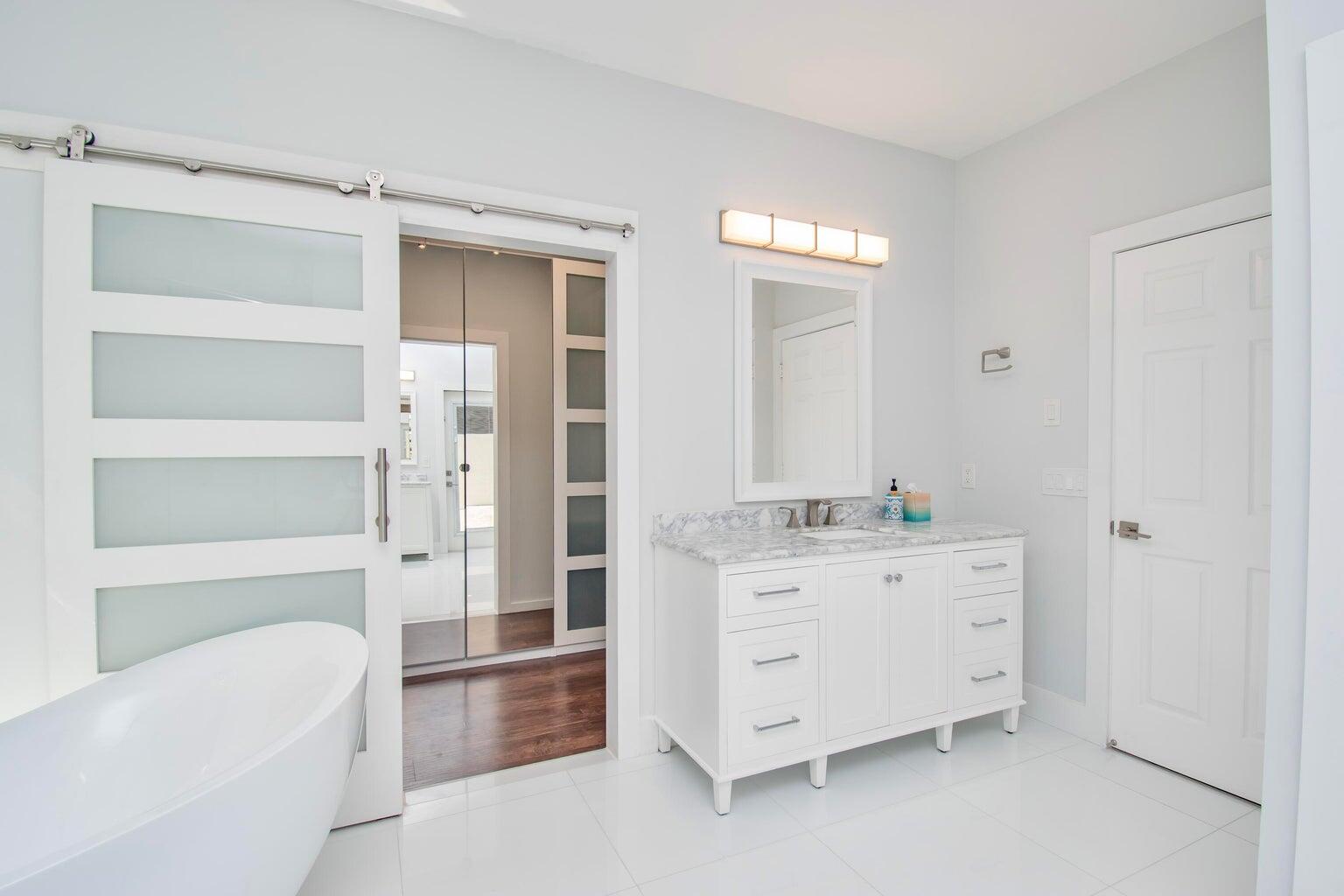 COLONY POINT - Residential