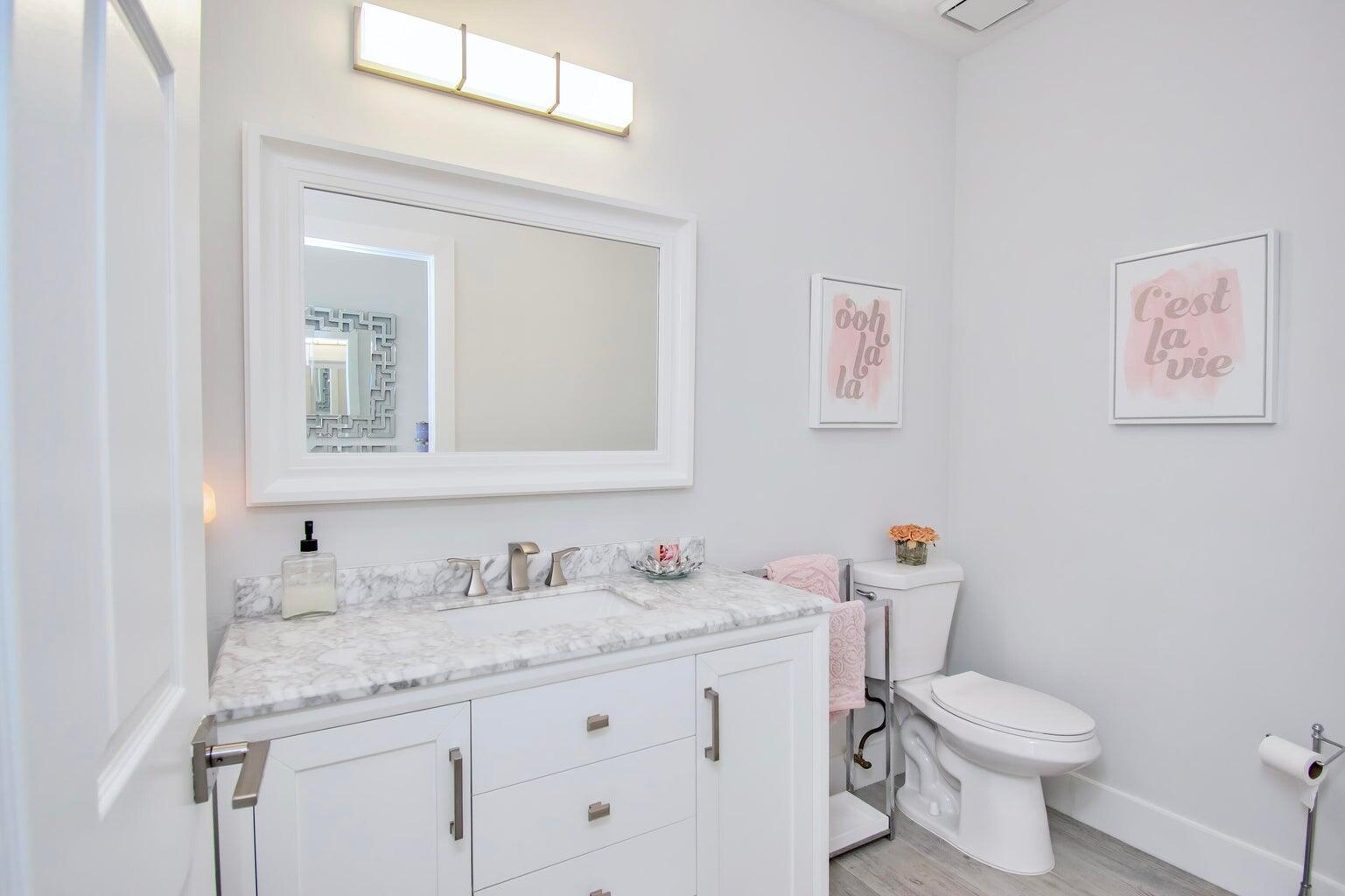 COLONY POINT - Residential