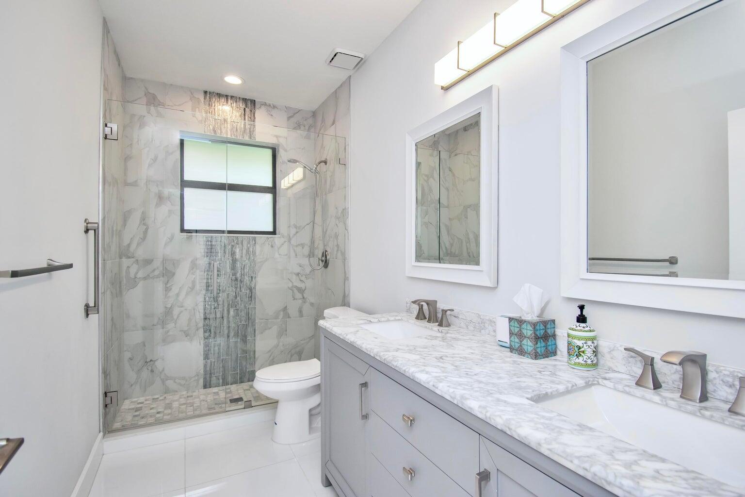 COLONY POINT - Residential