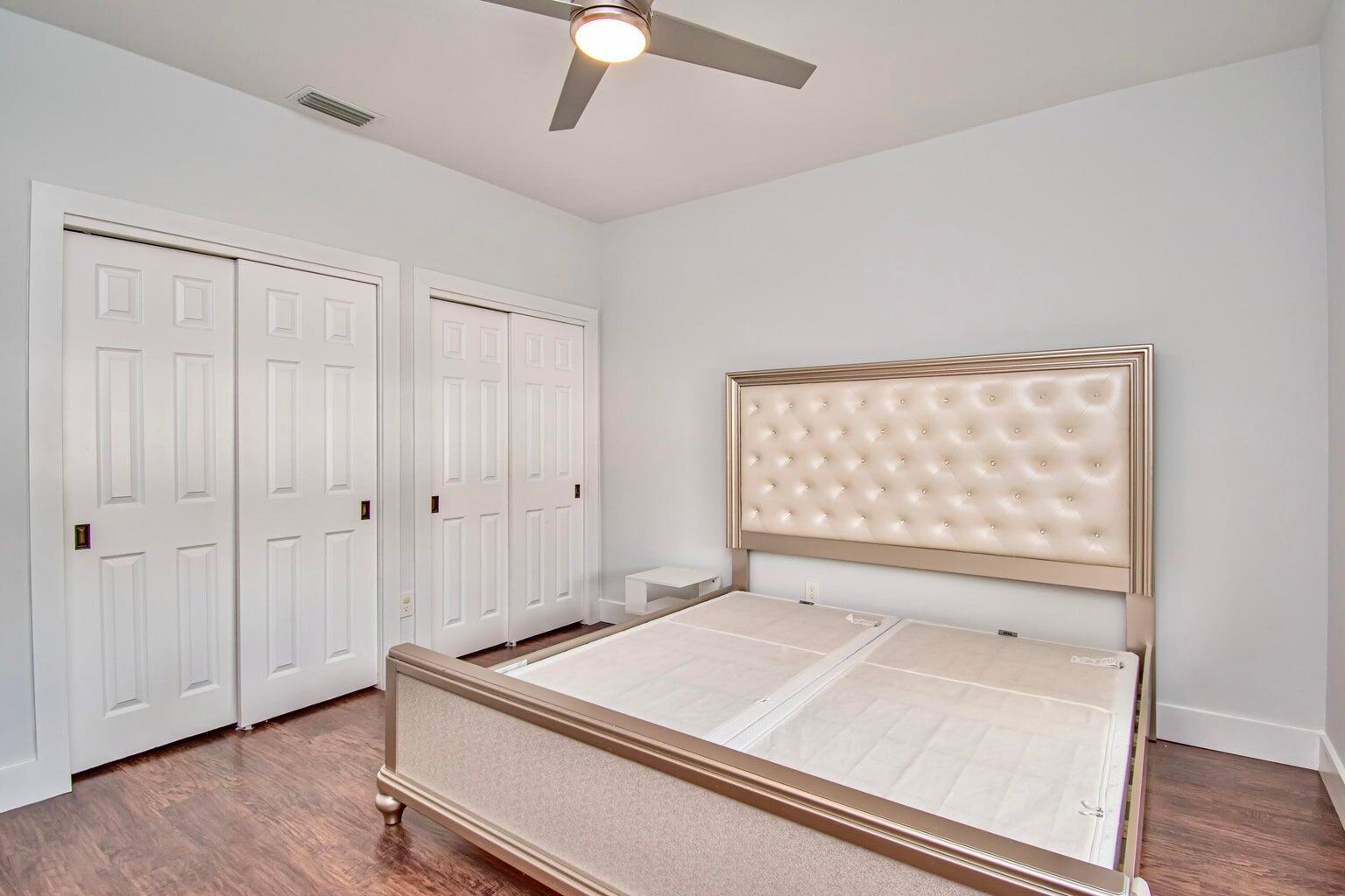 COLONY POINT - Residential