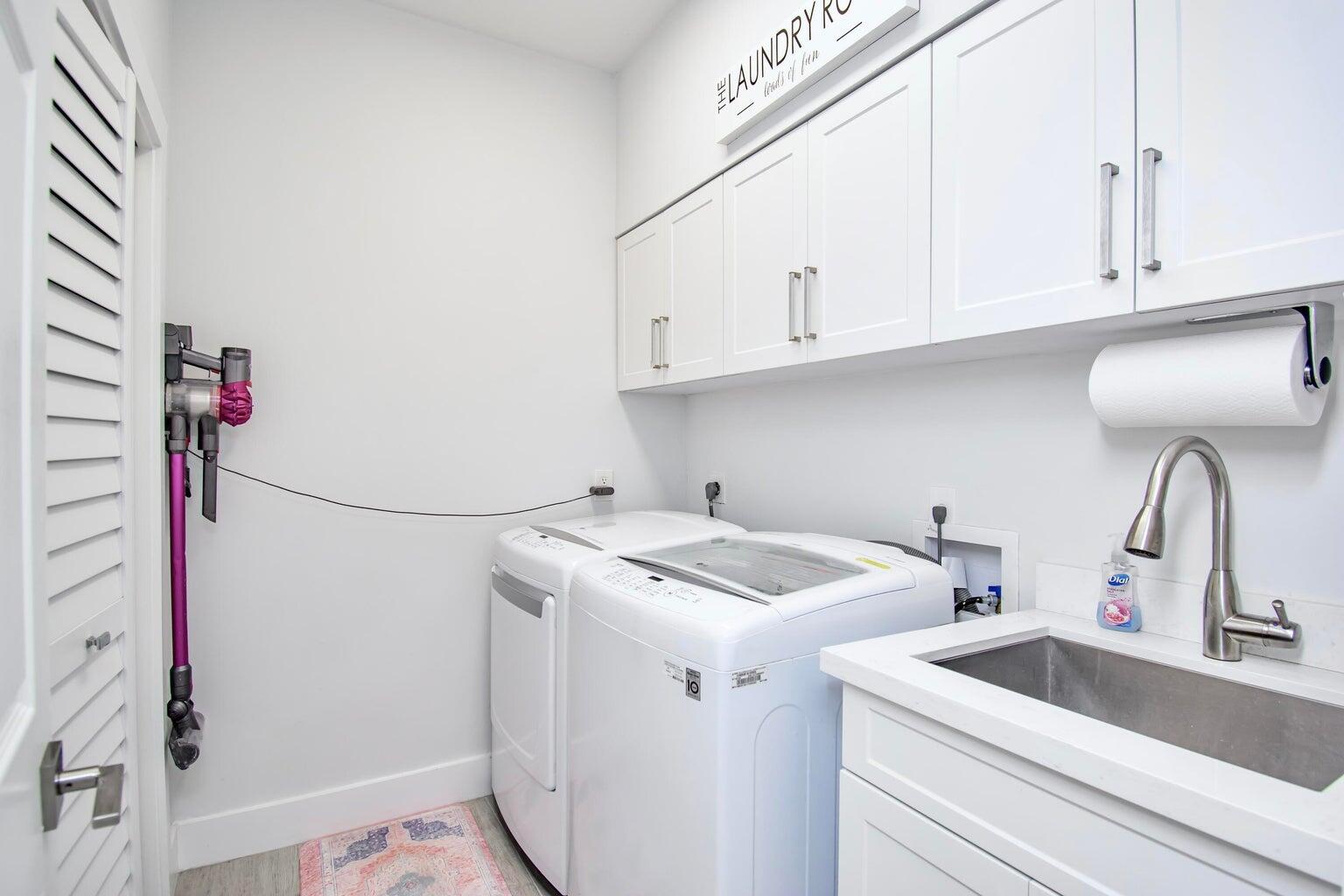 COLONY POINT - Residential