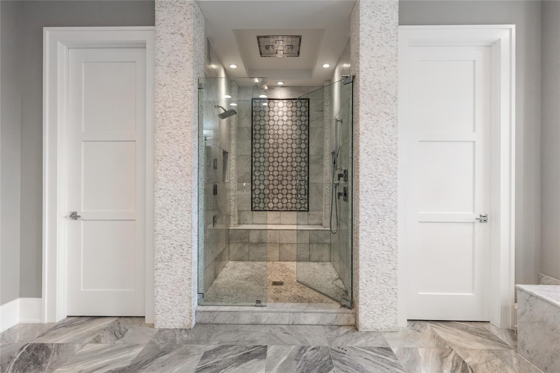 LIGHTHOUSE POINT - Residential