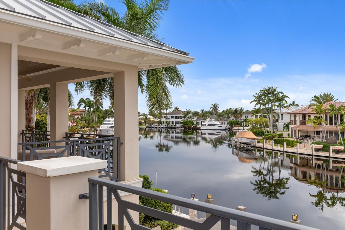 LIGHTHOUSE POINT - Residential