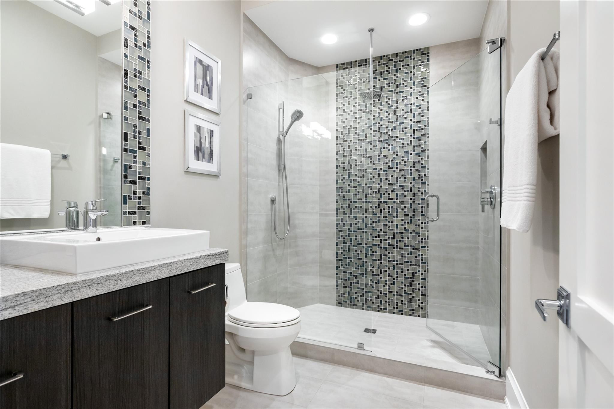 LIGHTHOUSE POINT - Residential