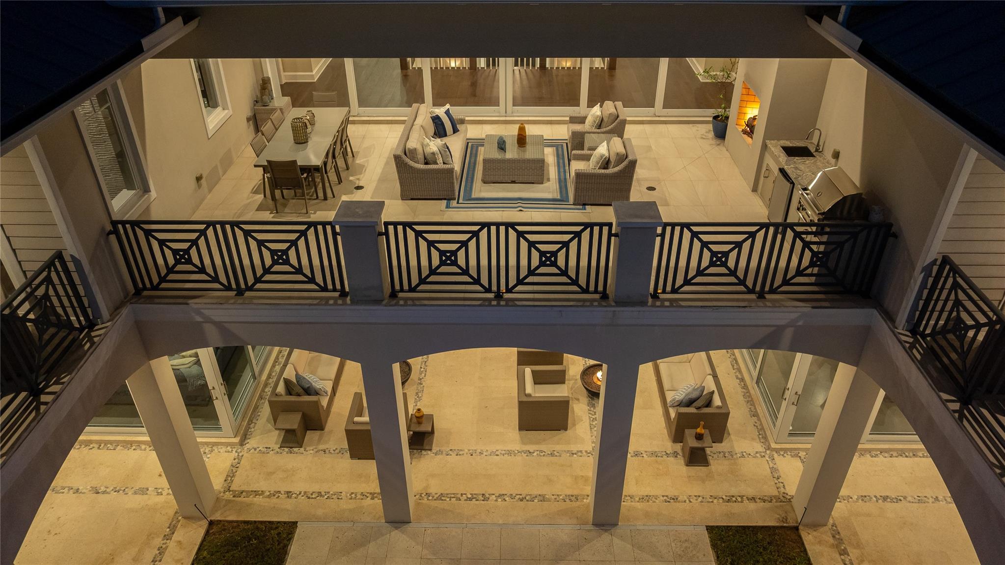 LIGHTHOUSE POINT - Residential