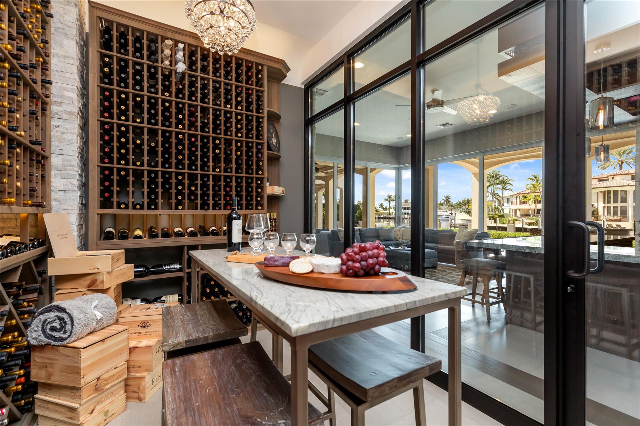 LIGHTHOUSE POINT - Residential