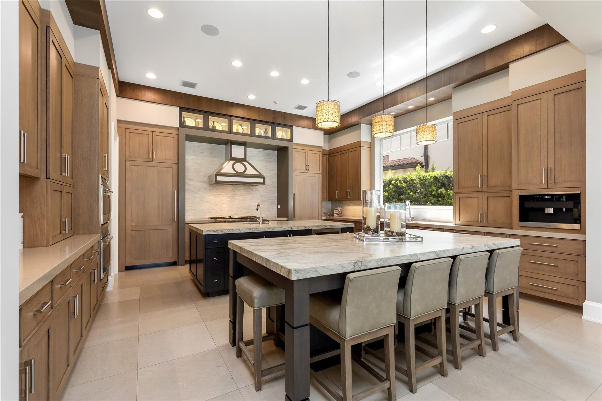 LIGHTHOUSE POINT - Residential