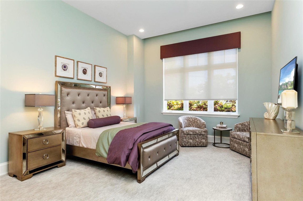 LIGHTHOUSE POINT - Residential