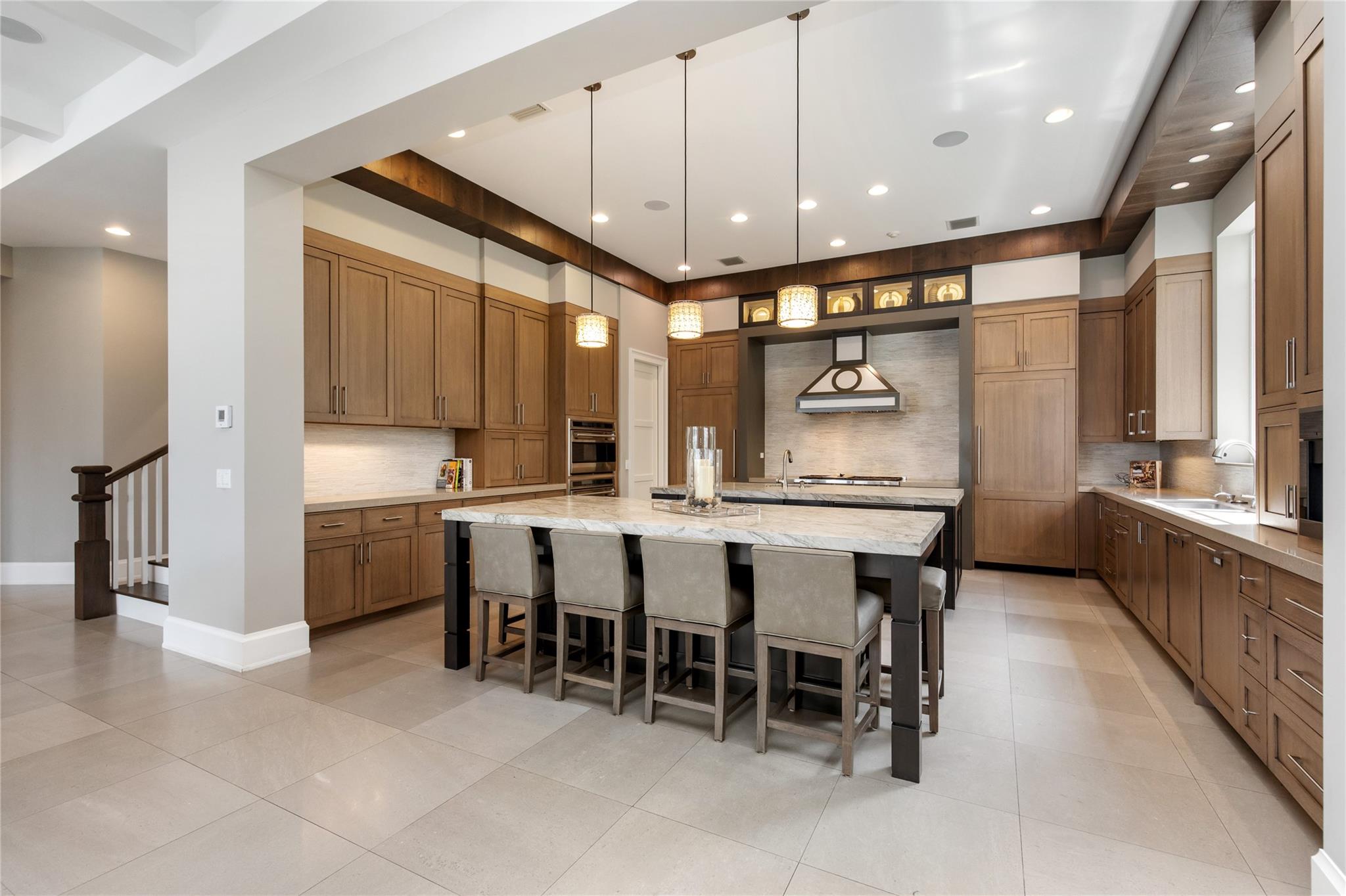 LIGHTHOUSE POINT - Residential