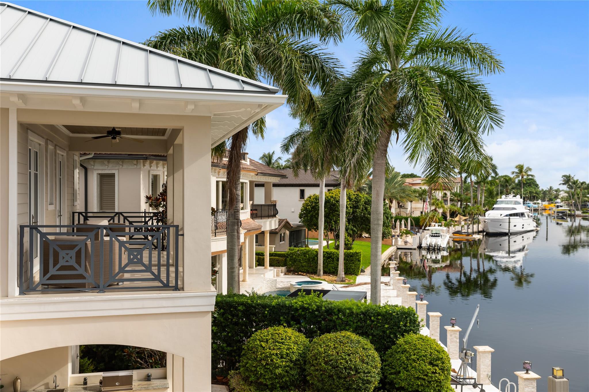 LIGHTHOUSE POINT - Residential