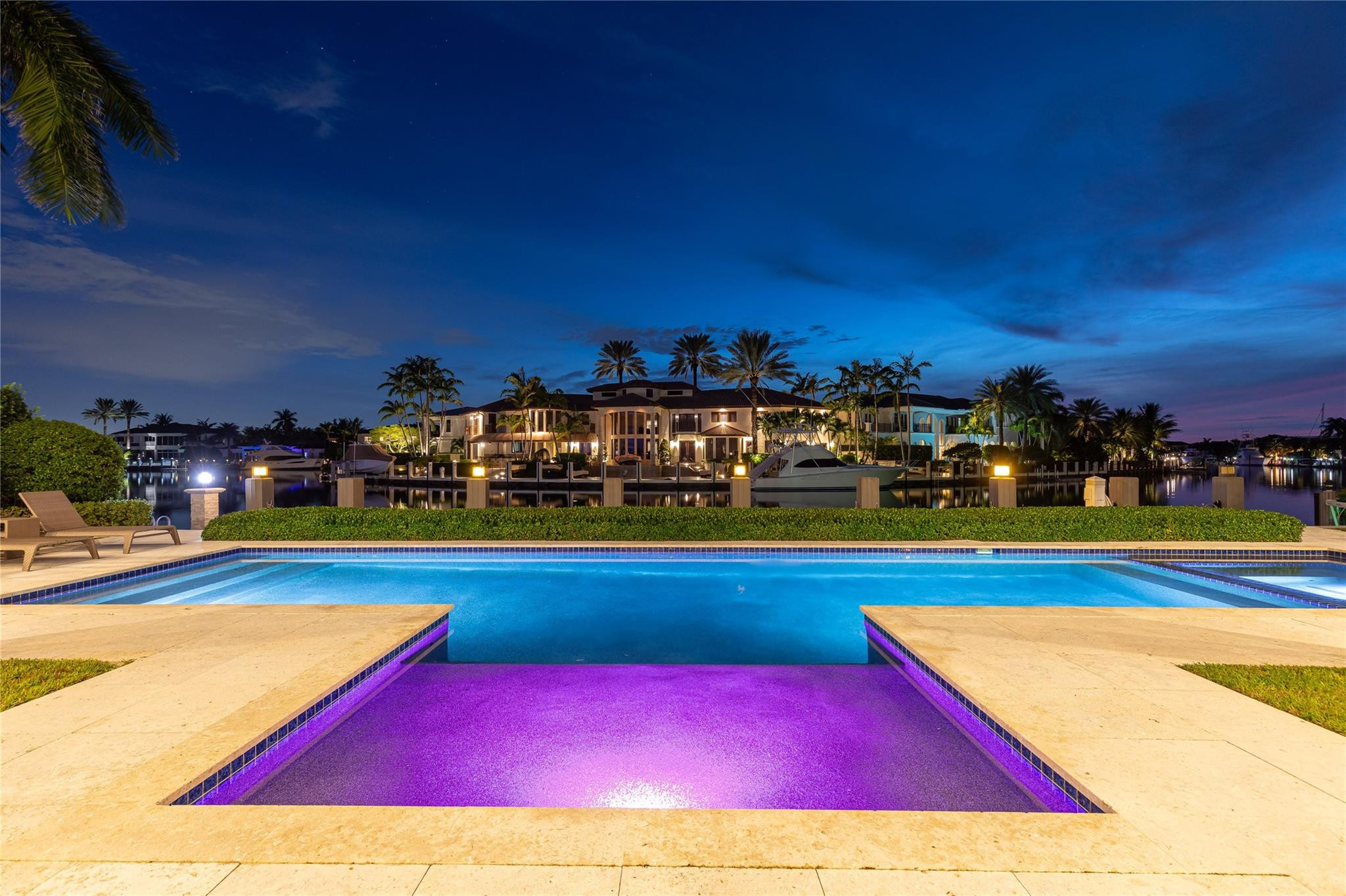 LIGHTHOUSE POINT - Residential