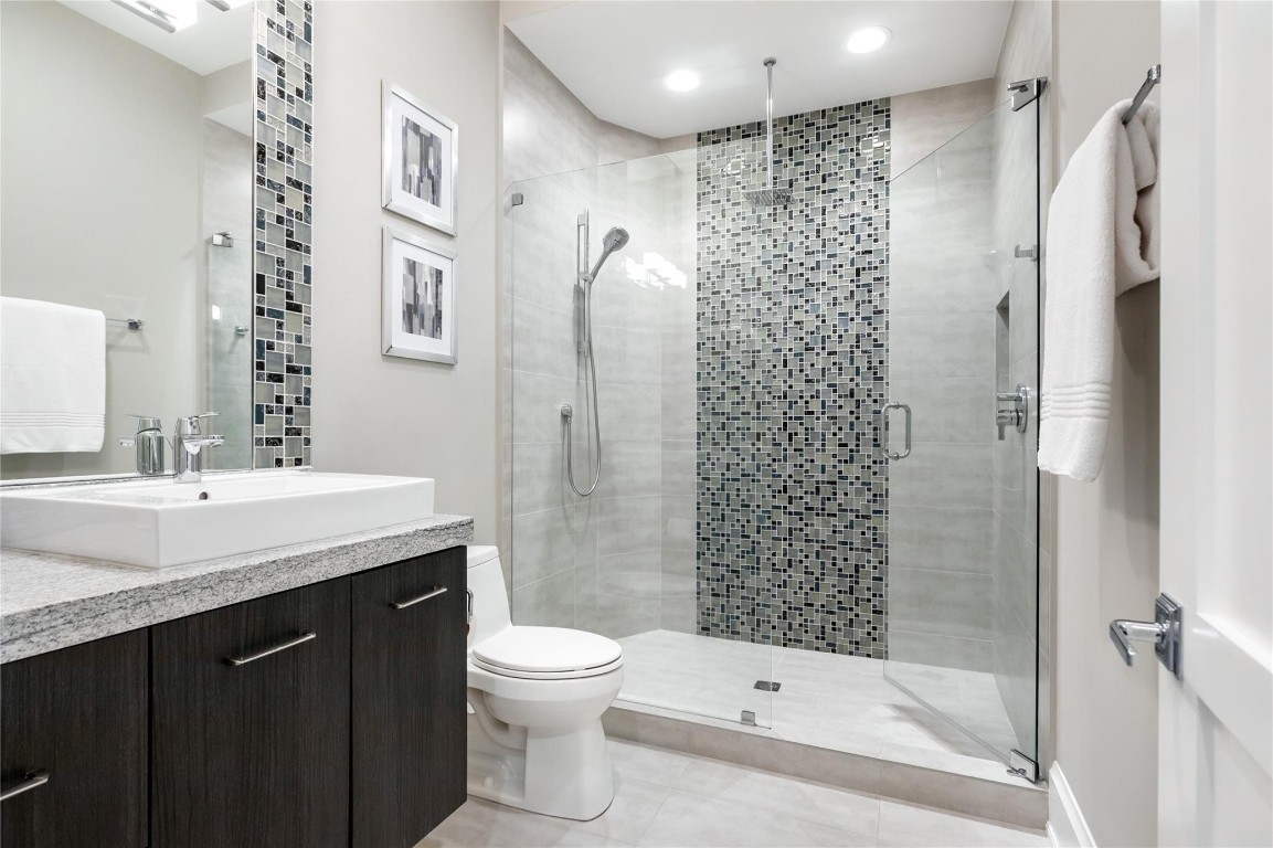 LIGHTHOUSE POINT - Residential