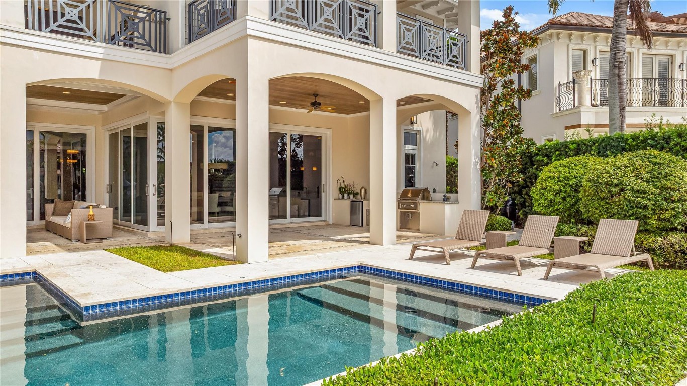 LIGHTHOUSE POINT - Residential