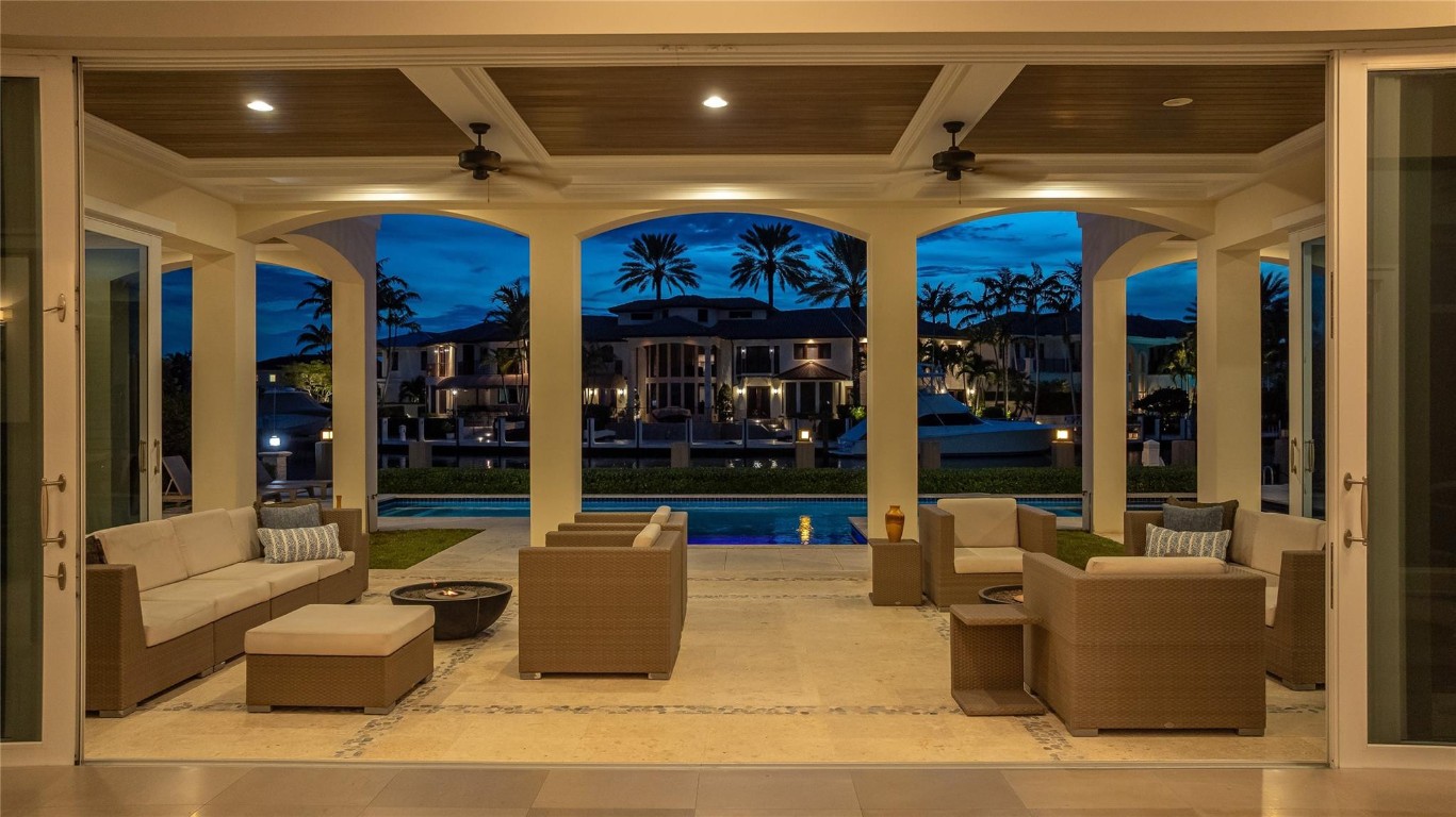 LIGHTHOUSE POINT - Residential