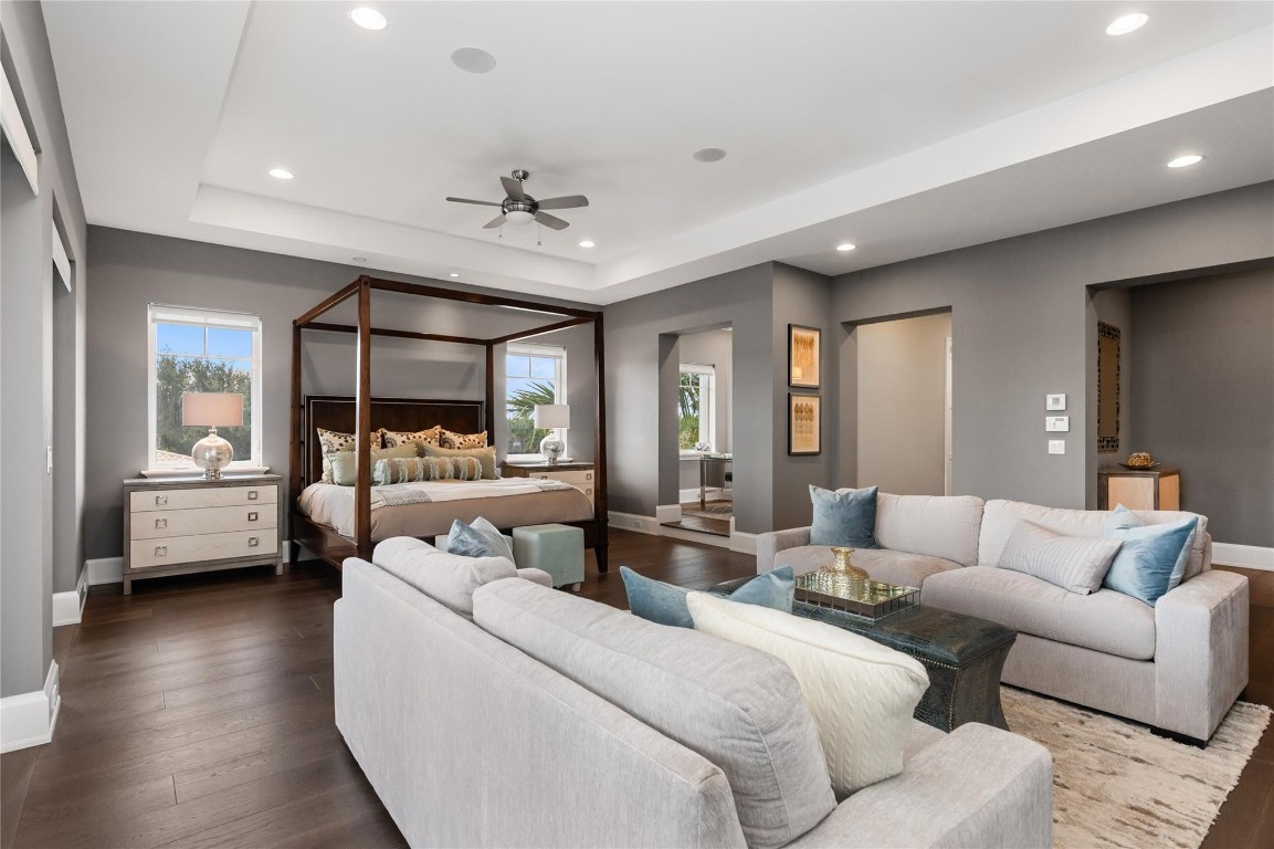 LIGHTHOUSE POINT - Residential