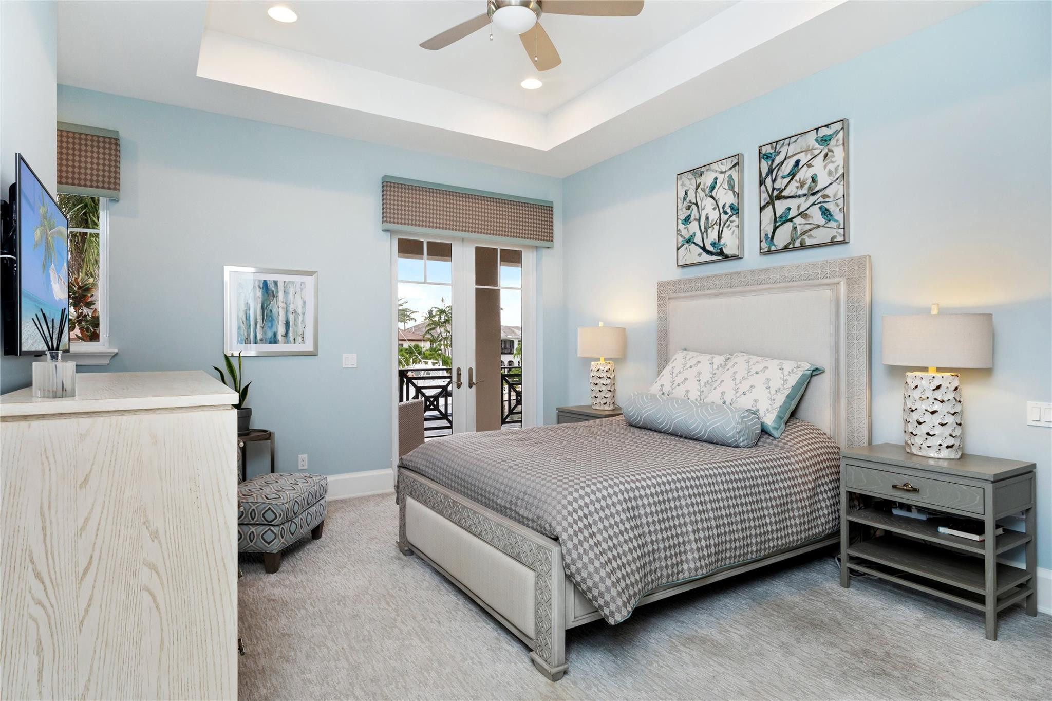 LIGHTHOUSE POINT - Residential