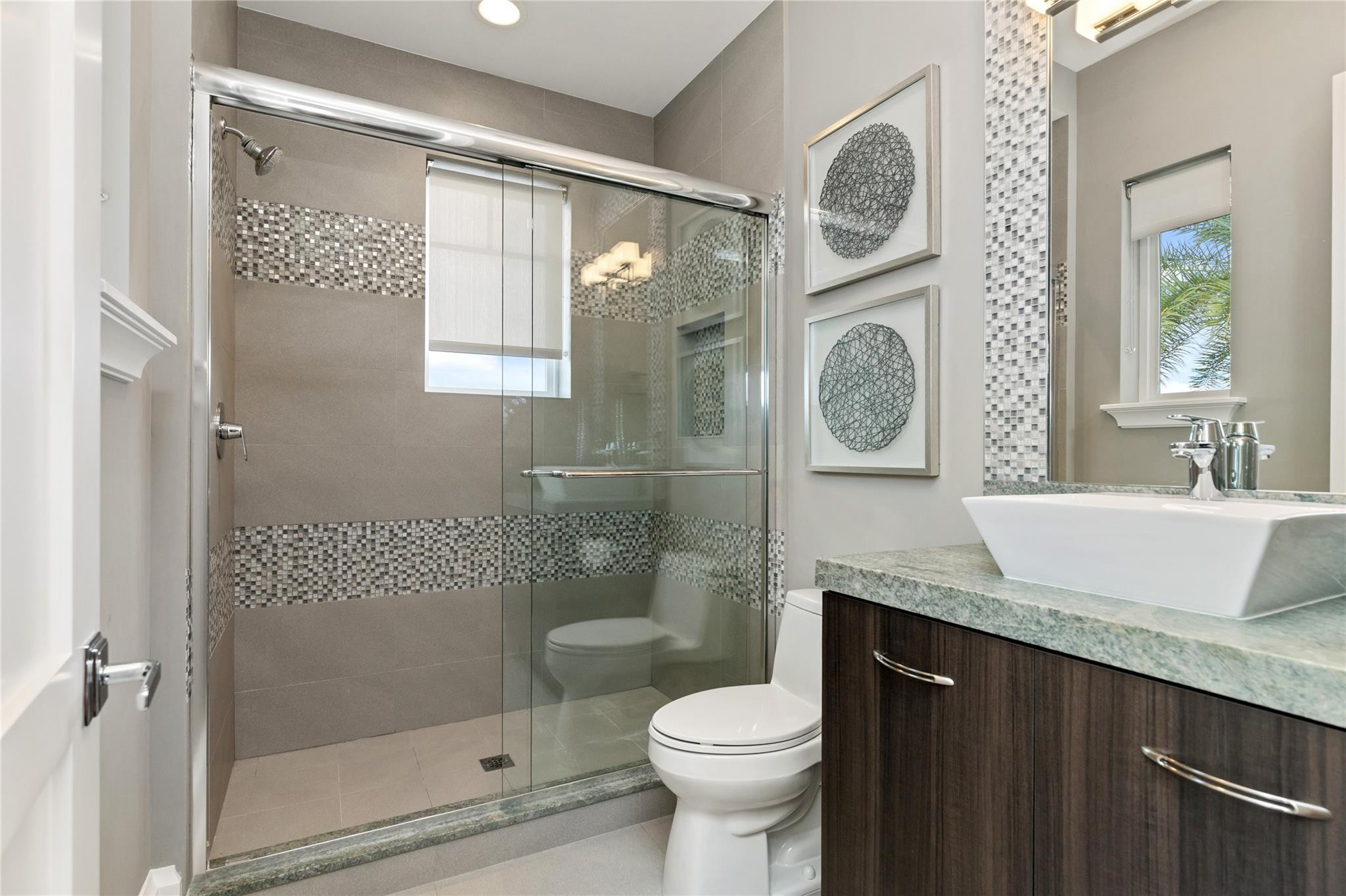 LIGHTHOUSE POINT - Residential