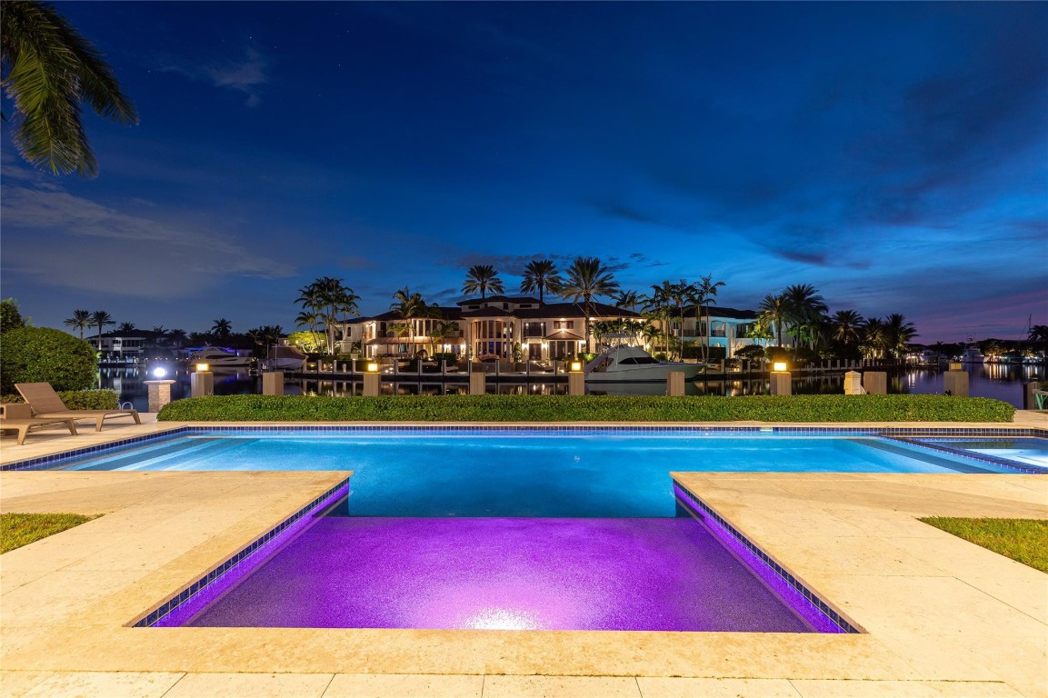 LIGHTHOUSE POINT - Residential