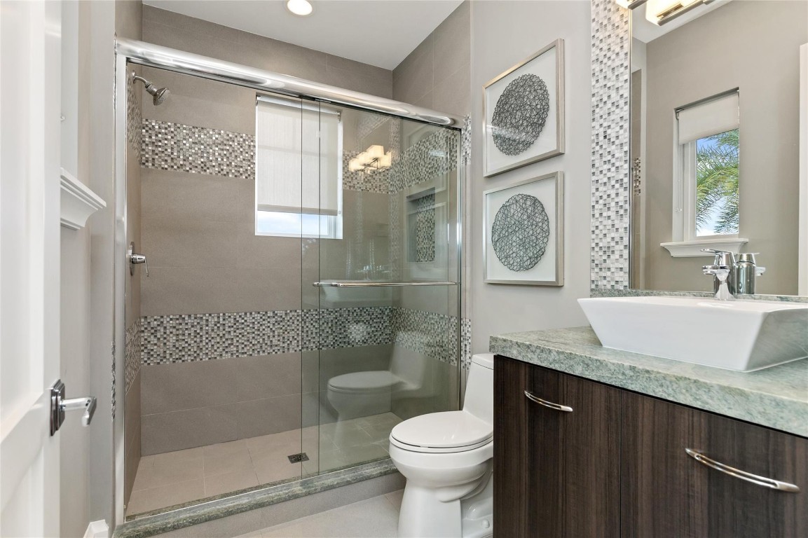 LIGHTHOUSE POINT - Residential