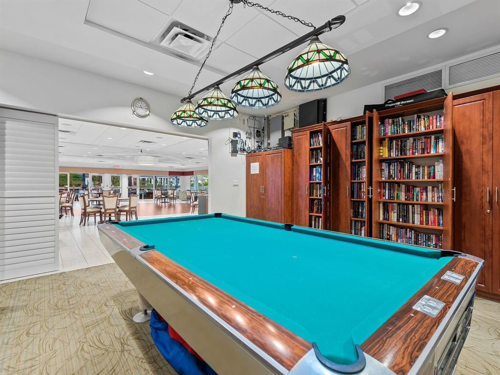 SEAGATE OF HIGHLAND CONDO - Residential