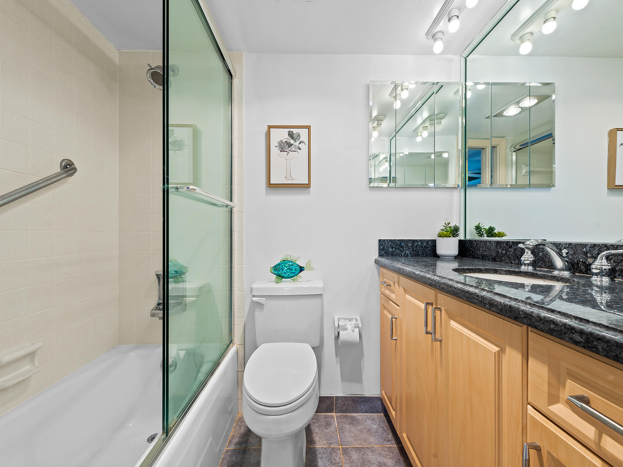 SEAGATE OF HIGHLAND CONDO - Residential